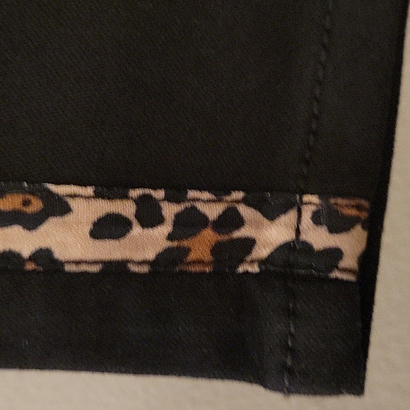 New Leopard Side Stripe Jean Jeggings - Picture 3 of 8